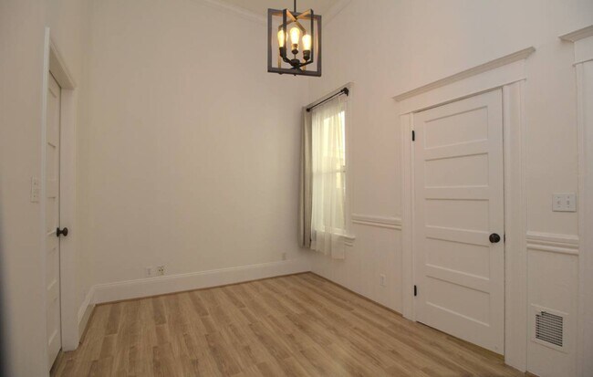 Building Photo - 1312 Natoma St
