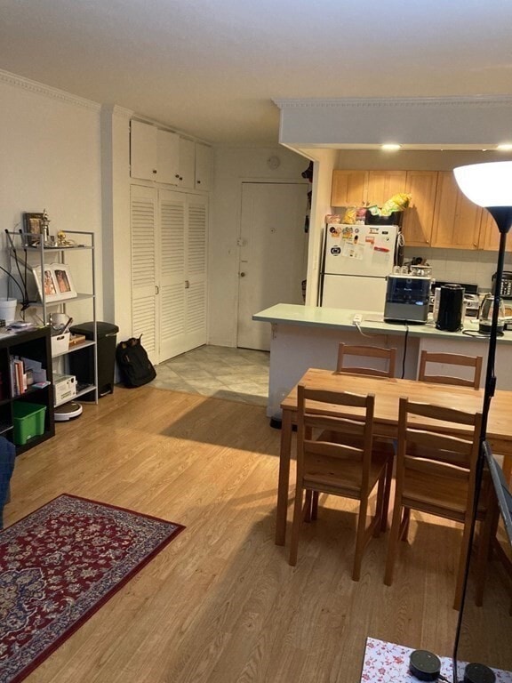 Building Photo - 145 Pinckney St