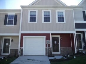 Building Photo - 450 Locust Run Dr
