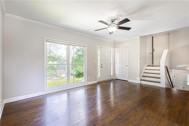Building Photo - 4984 Crowe Dr SE