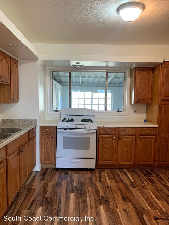 Building Photo - 2 br, 1 bath House - 3575 Ethan Allen Ave