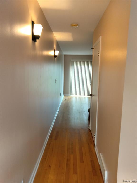 Building Photo - 2106 Parmenter Blvd