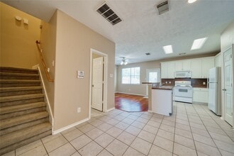 Building Photo - 2831 Hackamore Hollow Ln