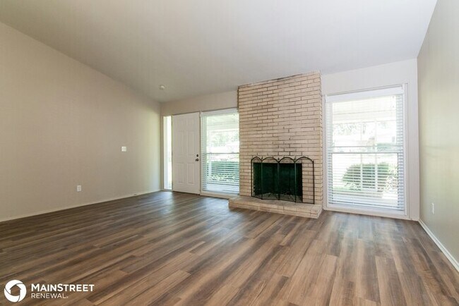 Foto del edificio - 3150 Durwood Dr