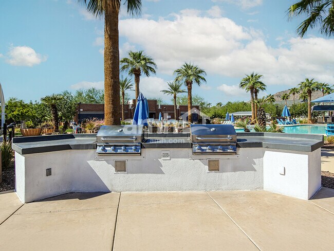 Foto del edificio - 20726 W Point Ridge Rd