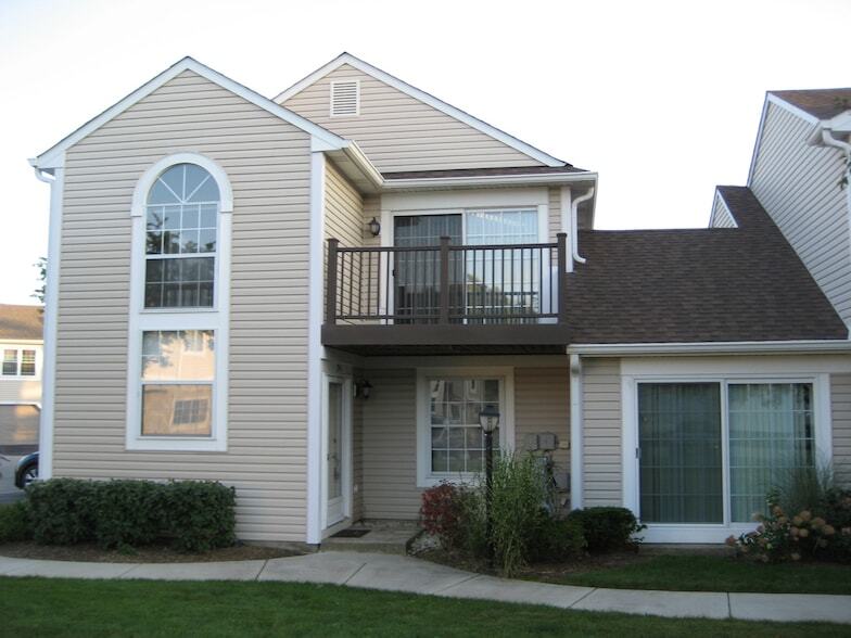 Primary Photo - 294 Le Parc Cir