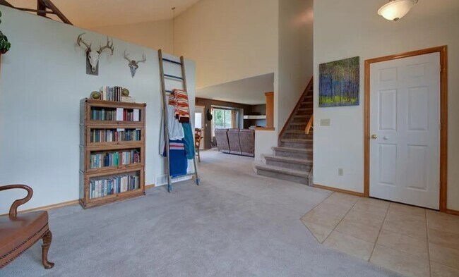 Foto del edificio - 6151 Oakwood Blvd