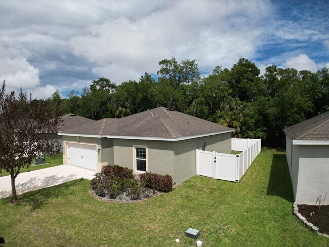 Foto del edificio - 5234 Oakland Lake Cir