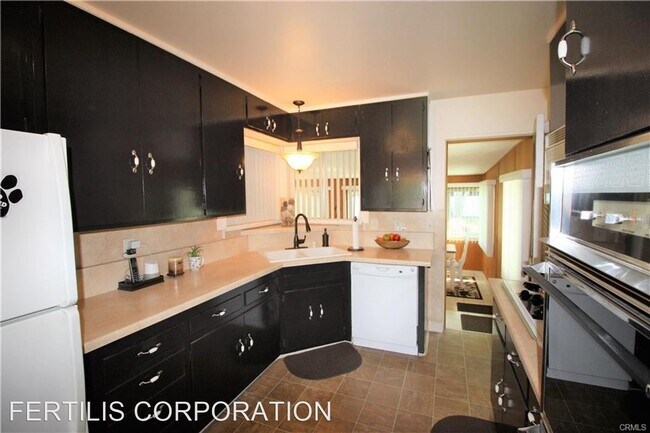 Building Photo - 4 br, 2 bath House - 9082 Marlene Ave