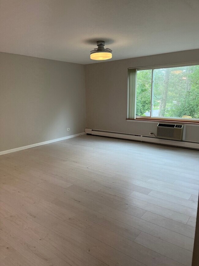 Foto del edificio - 1227 S Old Wilke Rd