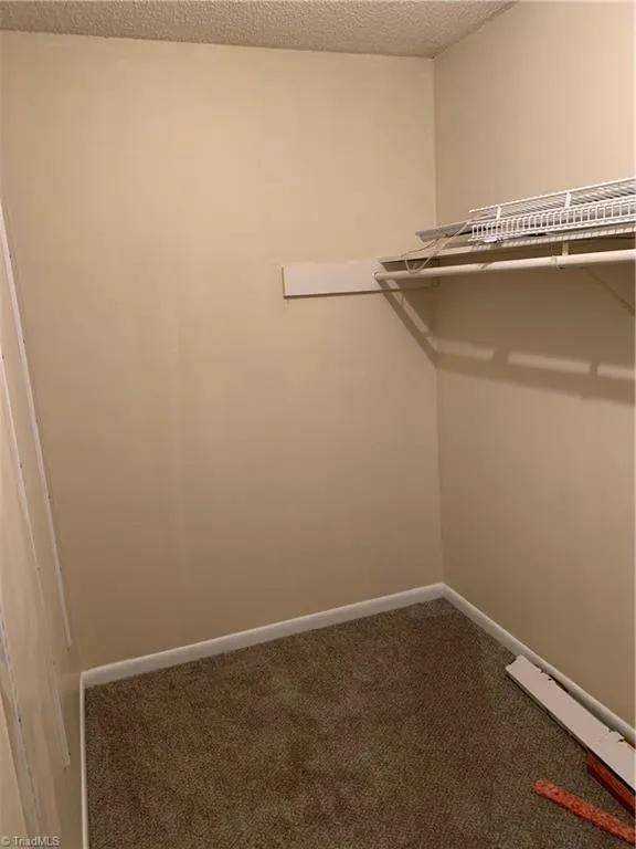Foto del edificio - 242 Lamplighter Cir