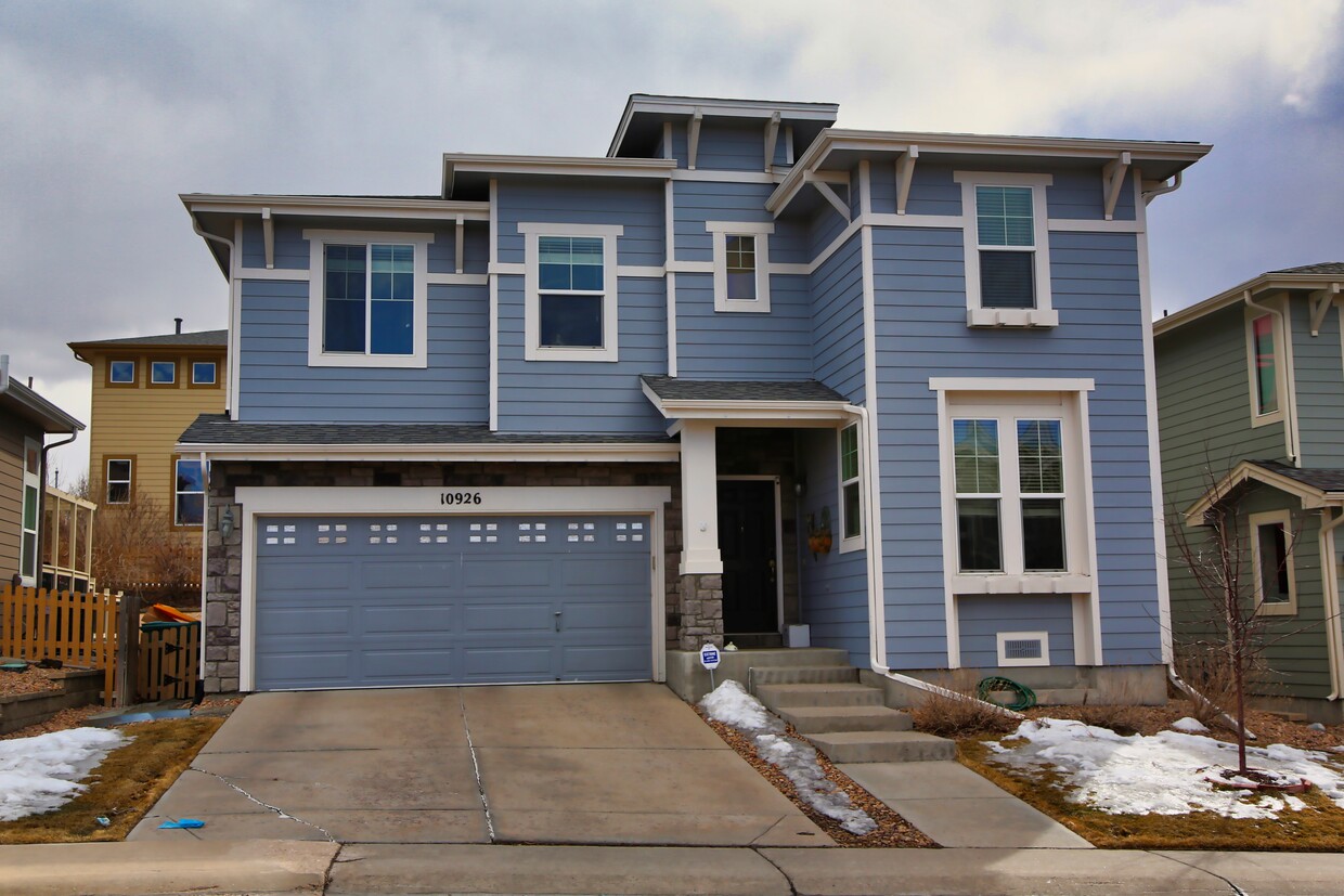 Foto principal - 10926 Brooklawn Rd