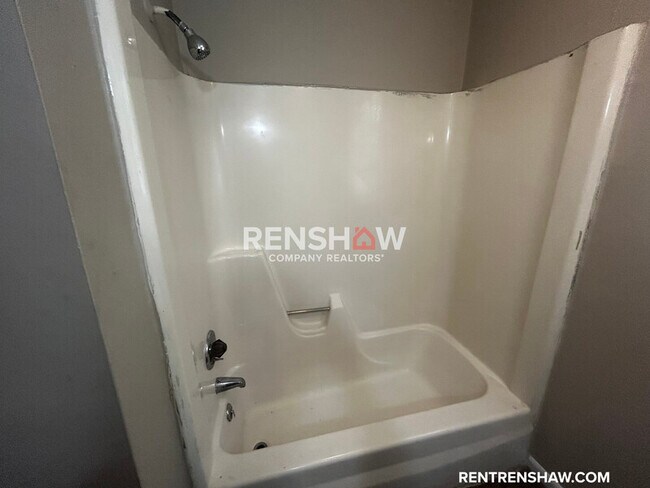 Foto del edificio - 26 Lealand Ln