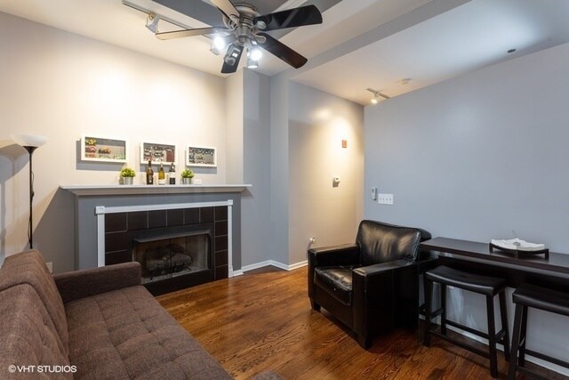 Foto del edificio - 208 W Washington St