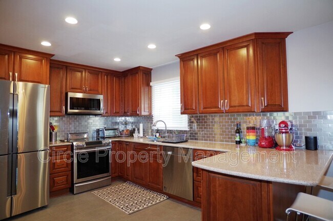 Building Photo - 3145 Bayswater Ct