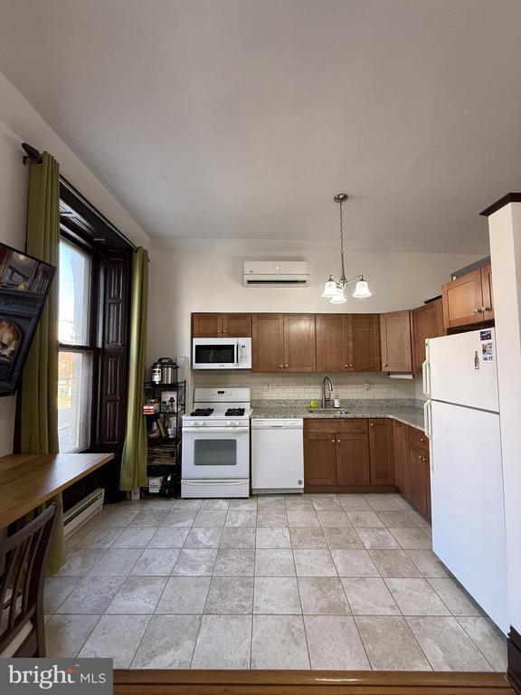 Foto del edificio - 2008 Spring Garden St