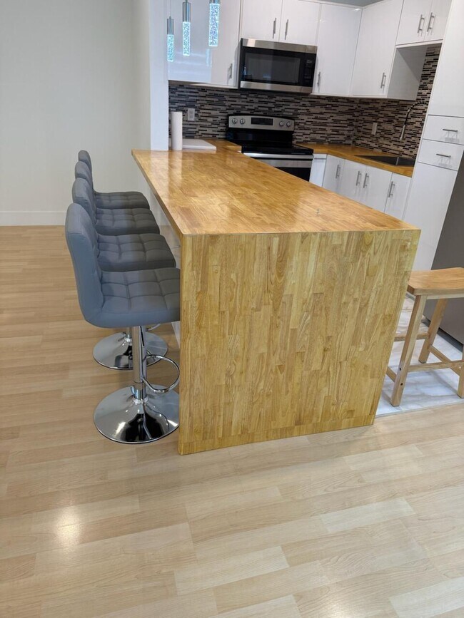 Foto del edificio - 116 Salisbury E