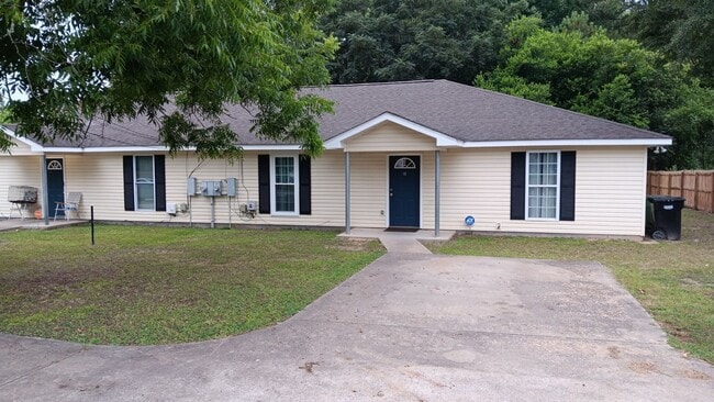 Building Photo - 1741 Elvan Ave