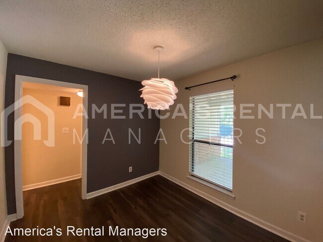Foto del edificio - 2 br, 2 bath House - 106 Gables Drive