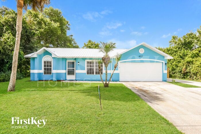 Foto principal - 6363 Brack St