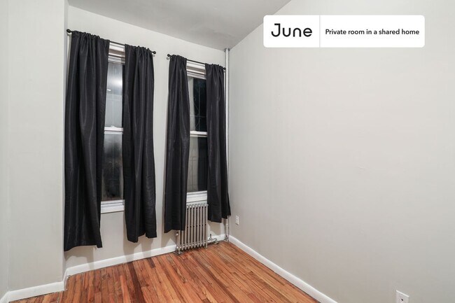 Foto del edificio - Room in Shared 4 bed/2 bath home