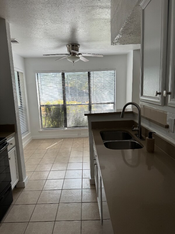 Foto del edificio - 5500 Lakeview Pkwy