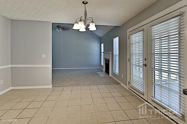 Building Photo - 725 Mossy Oak Dr