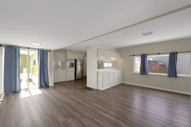 Foto del edificio - 22 Dahlberg Dr