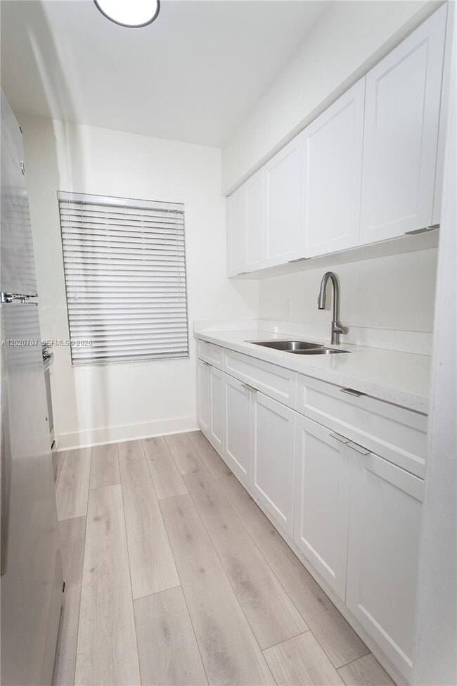 Foto del edificio - 111 SW 31st Ct