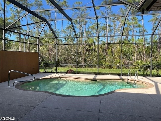 Building Photo - 11108 Esteban Dr