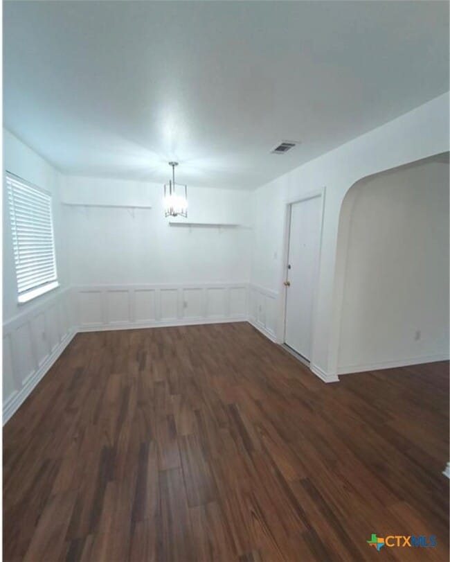 Building Photo - 1411 Saddle Dr