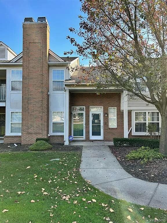 Foto principal - 42891 Richmond Dr
