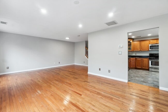 Foto del edificio - 11 Droyers Pointe Blvd