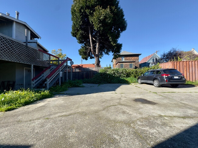 Building Photo - 2835 California St