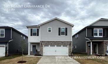 Building Photo - 1013 St Lawrence Dr