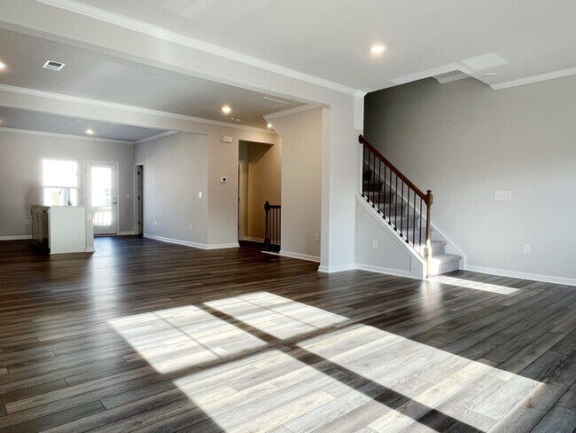 Building Photo - 1420 Rosepine Drive