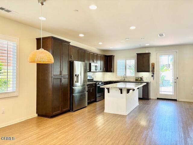 Building Photo - 561 Whalen Way