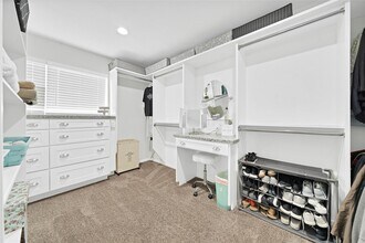 Building Photo - 143 Bluebonnet St