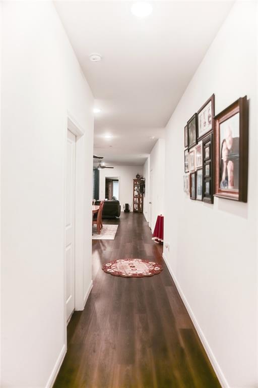 Foto del edificio - 103 Ashwood Glade Dr