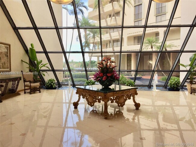 Foto del edificio - 19707 Turnberry Way