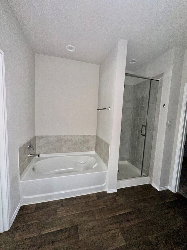 Foto del edificio - 12310 New River Trl