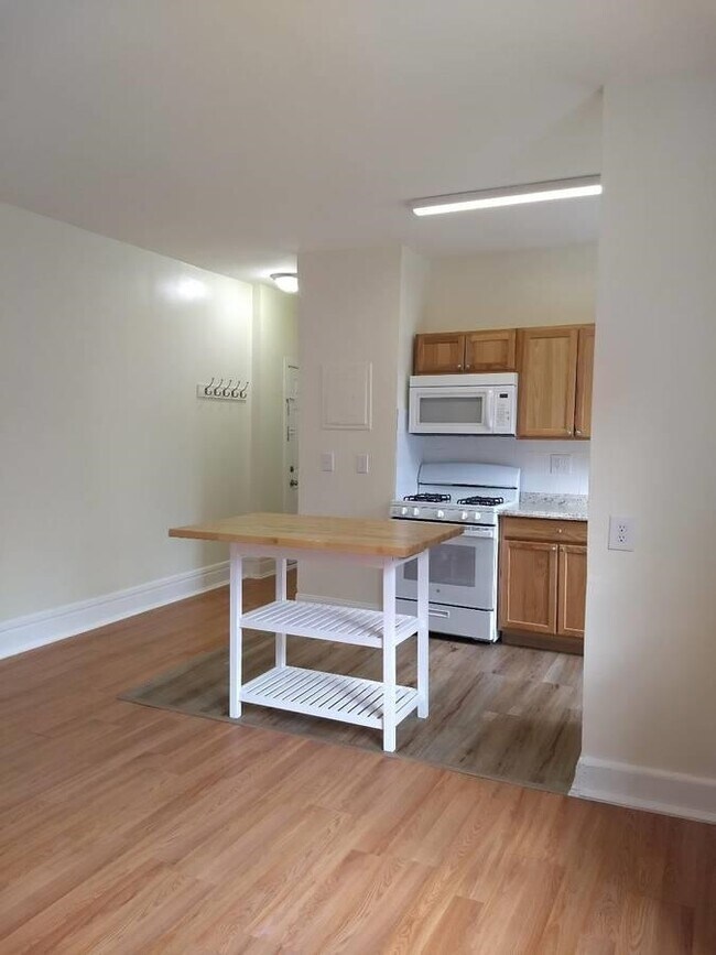Foto del edificio - 429 Fairmount Ave