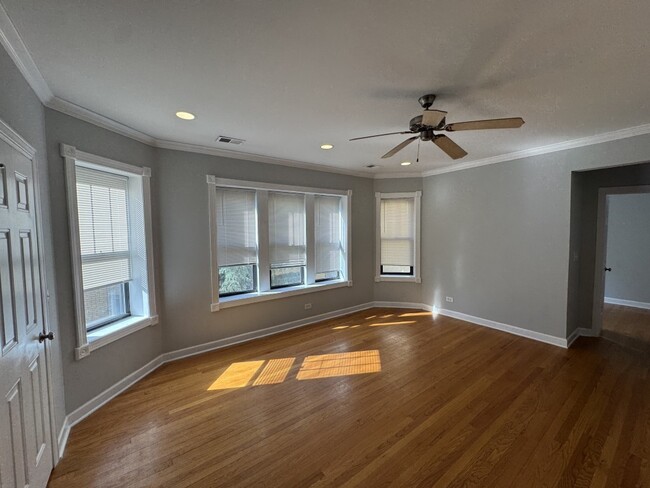 Foto del edificio - 6442 N Leavitt St