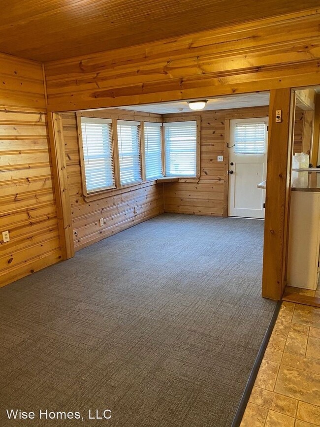 Foto del edificio - 3 br, 1.5 bath House - 2262 S. Roanoke