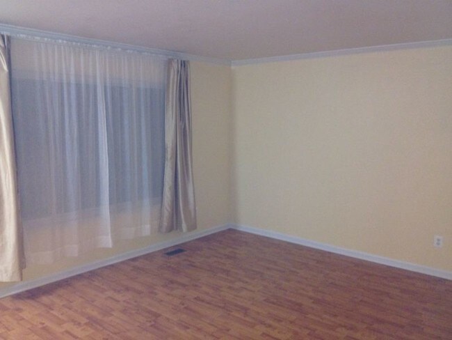 Foto del edificio - 3291 Frankton Dr