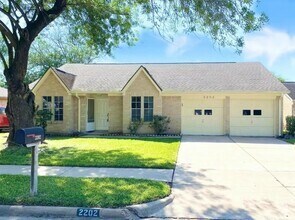 Building Photo - 2202 Windy Meadow Dr