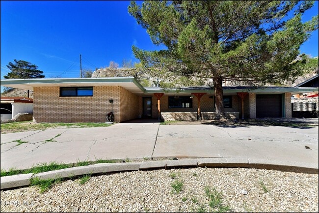 Foto del edificio - 4217 Canterbury Dr