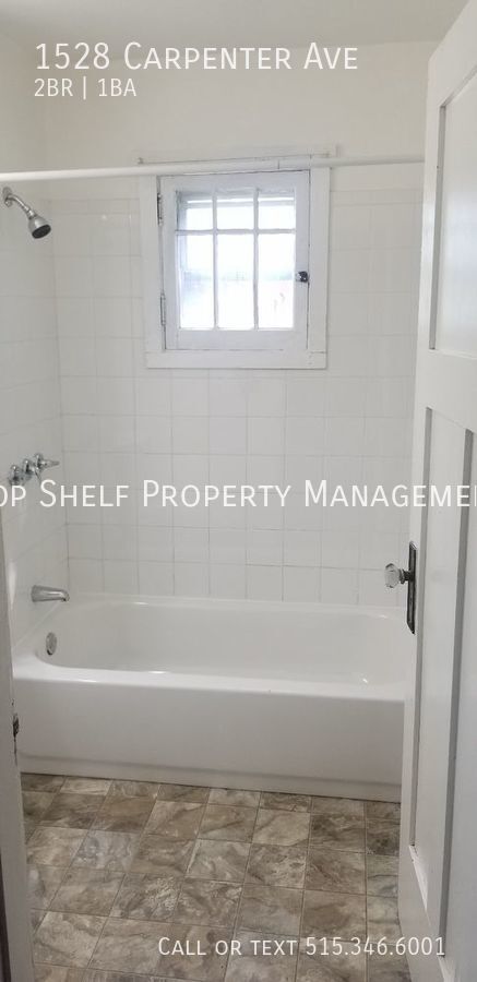 Building Photo - 2 bed 1 bath house $995