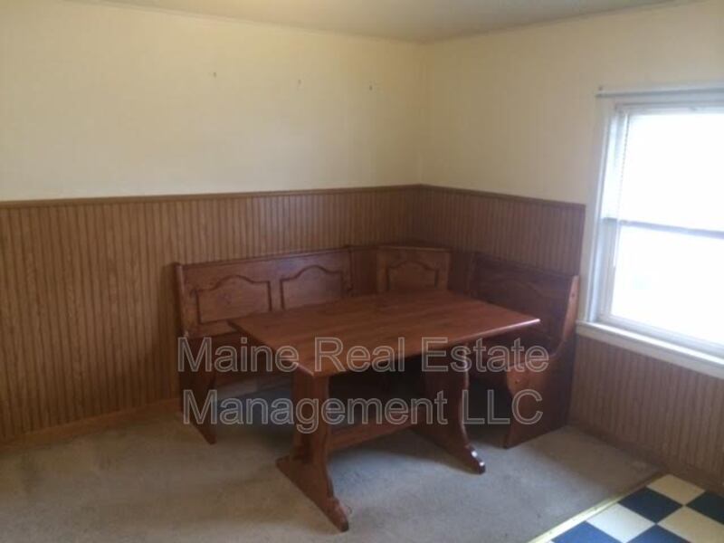 142 Pine St Unit 4, Bangor, ME 04401 Condo for Rent in Bangor, ME