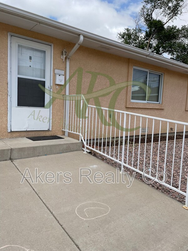 Foto del edificio - 2726 Poplar St